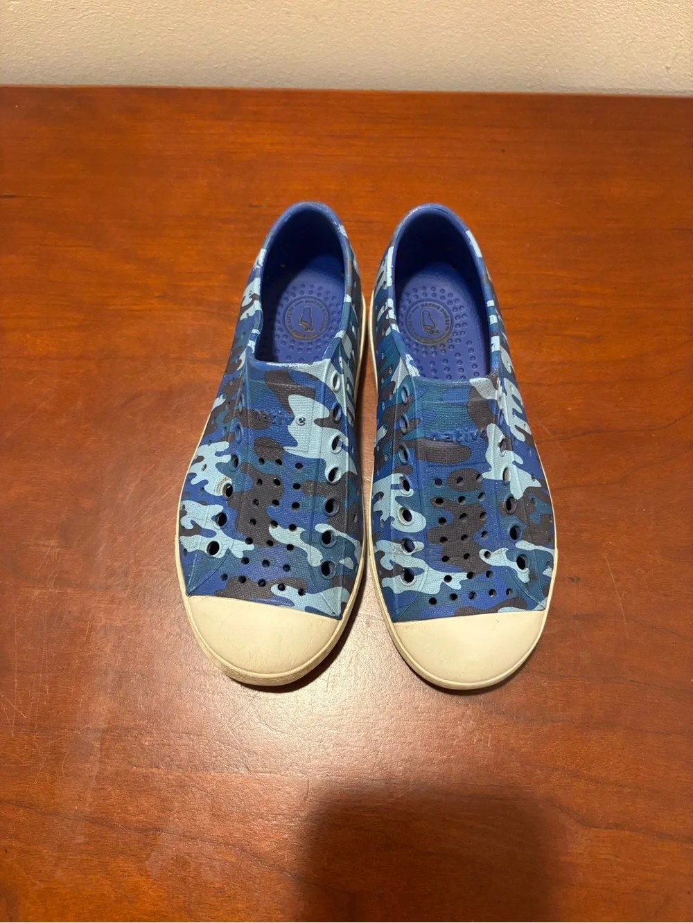 Native lightweight slip